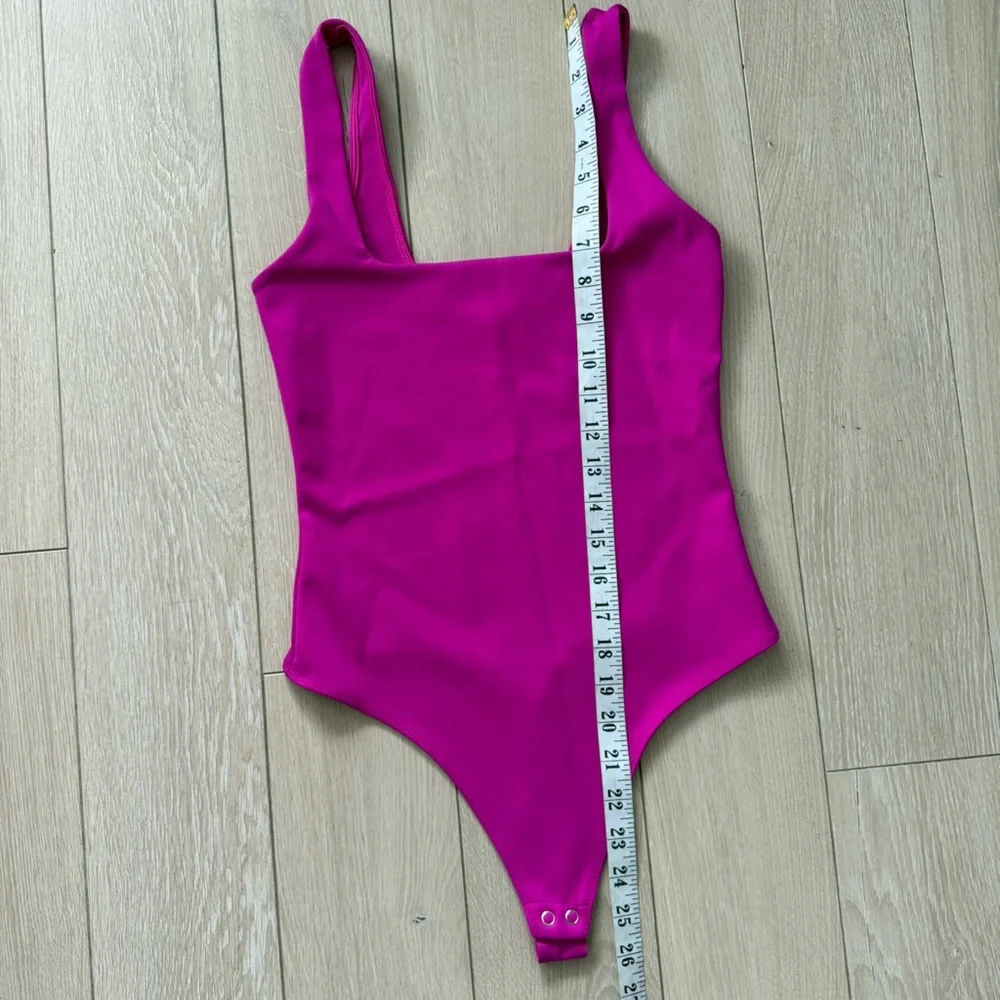 Good American Modern Scuba Tank Bodysuit in Fuchsia Pink Women’s Size 2 - Picture 10 of 11